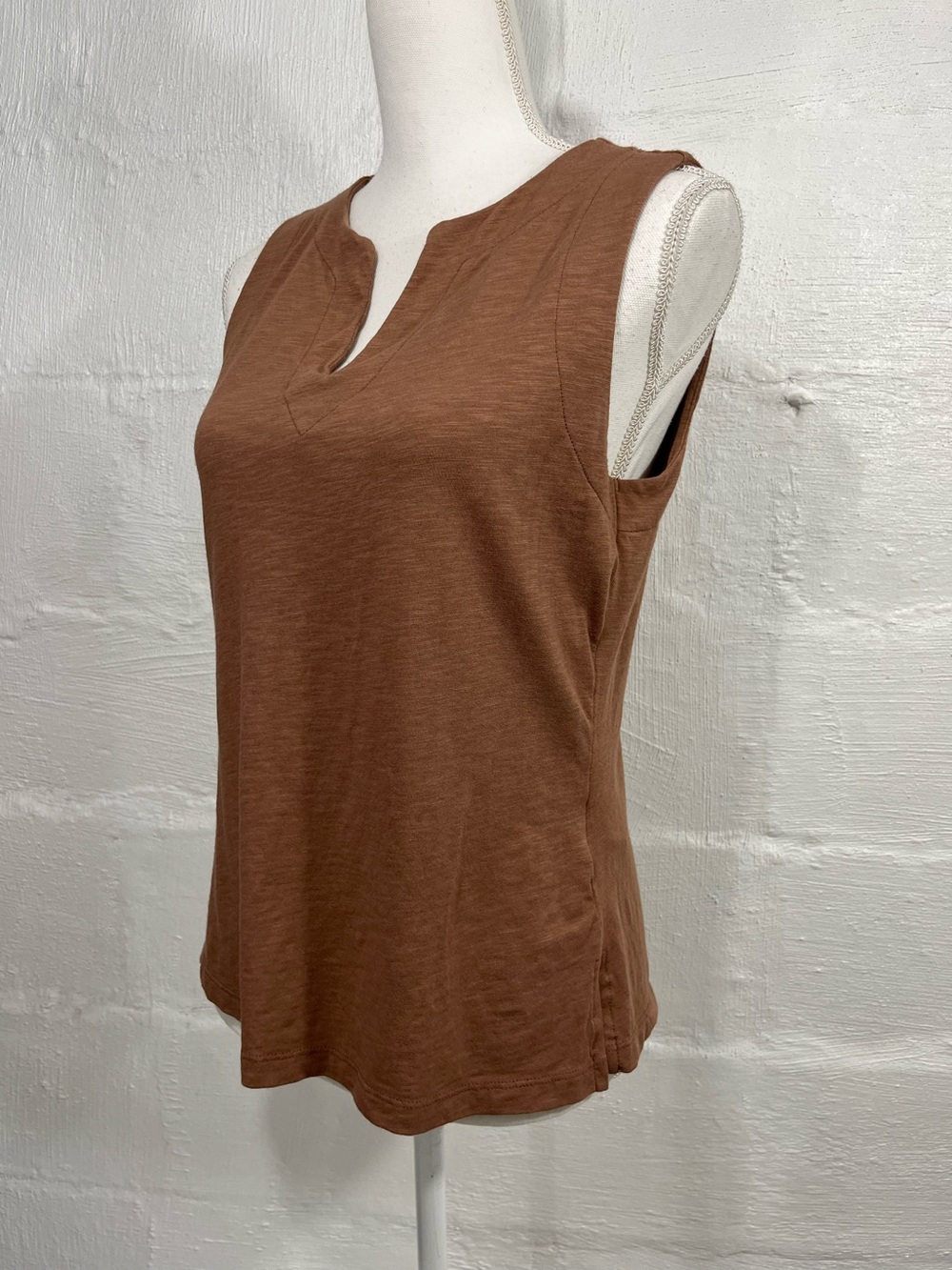 SIGRID OLSEN SLEEVELESS TOP - Picture 12 of 16